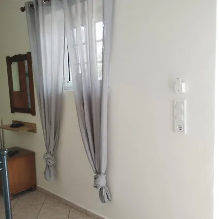 Trifyllianika Calm View Trifillianika