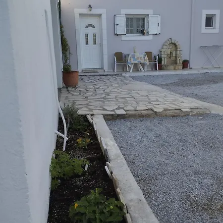 منزل ريفي Trifyllianika Calm View