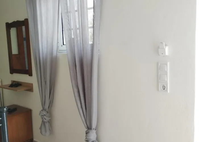 Trifyllianika Calm View Trifillianika