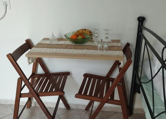 Trifyllianika Calm View Trifillianika